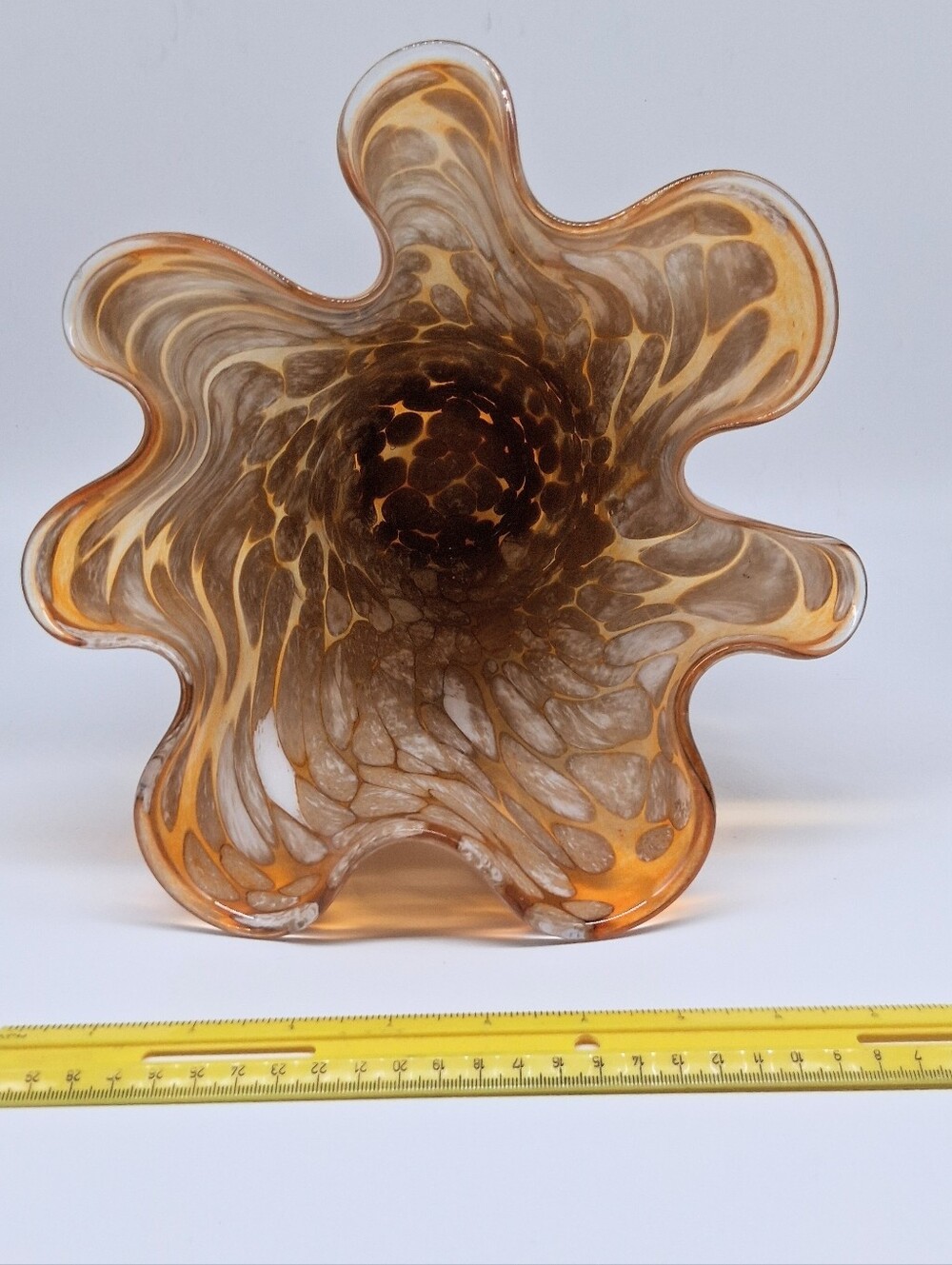 New Home Goods Assymetrical Artistic Decorative 13.5 in. H Glass Vase - Picture 9 of 9